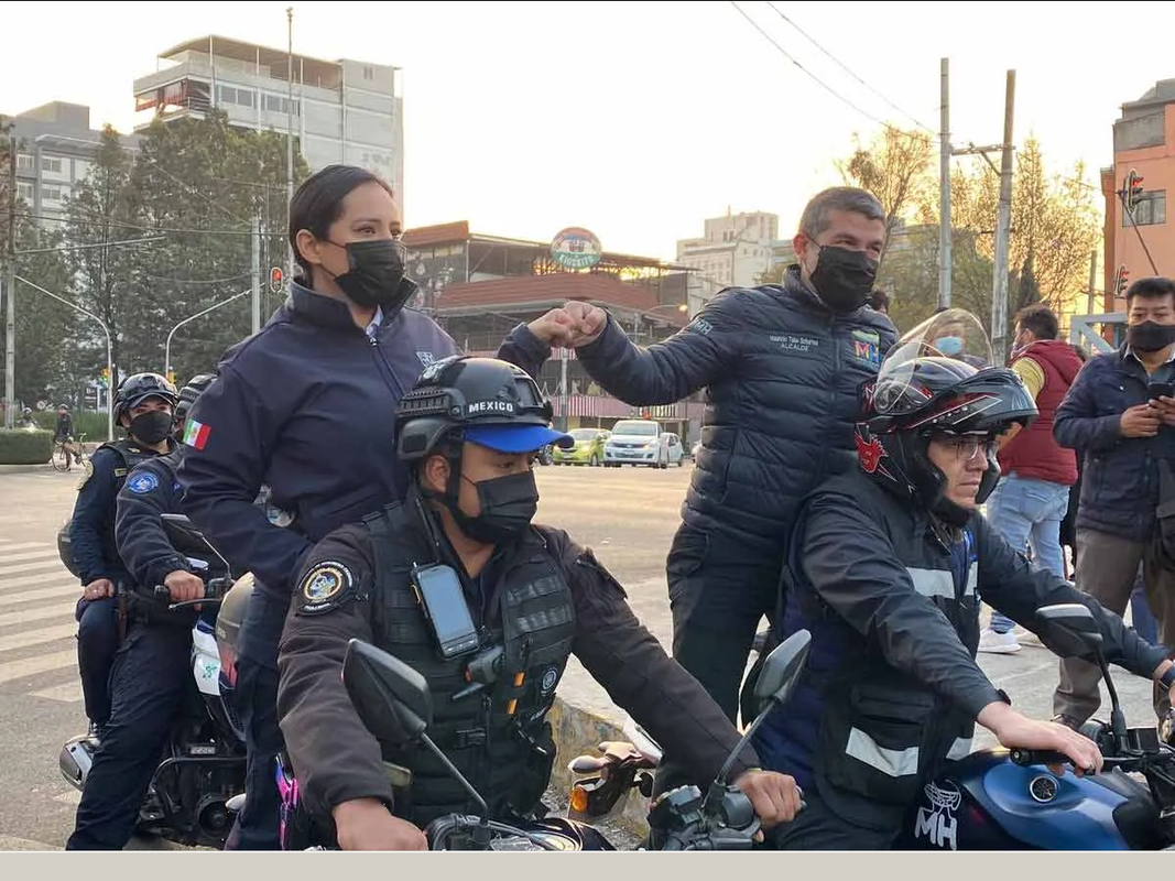 Alcaldesa de Cauhtémoc viola reglamento de tránsito