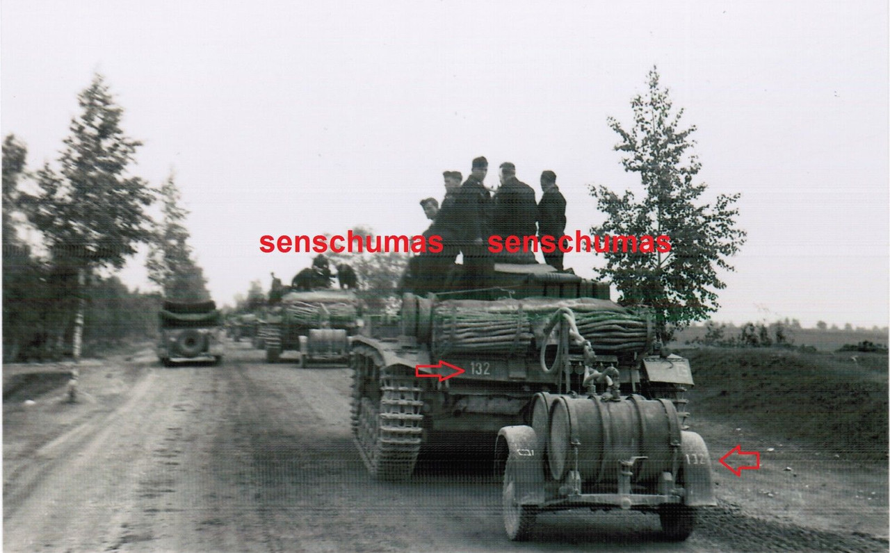 Panzer III m. Benzin-Anhänger. Panzer-Division. 
