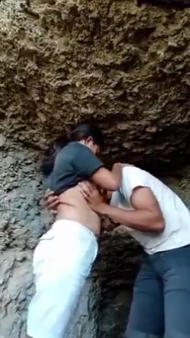 [Image: Desi-College-Friends-Outdoor-Sex-Video-Part-1-08.jpg]