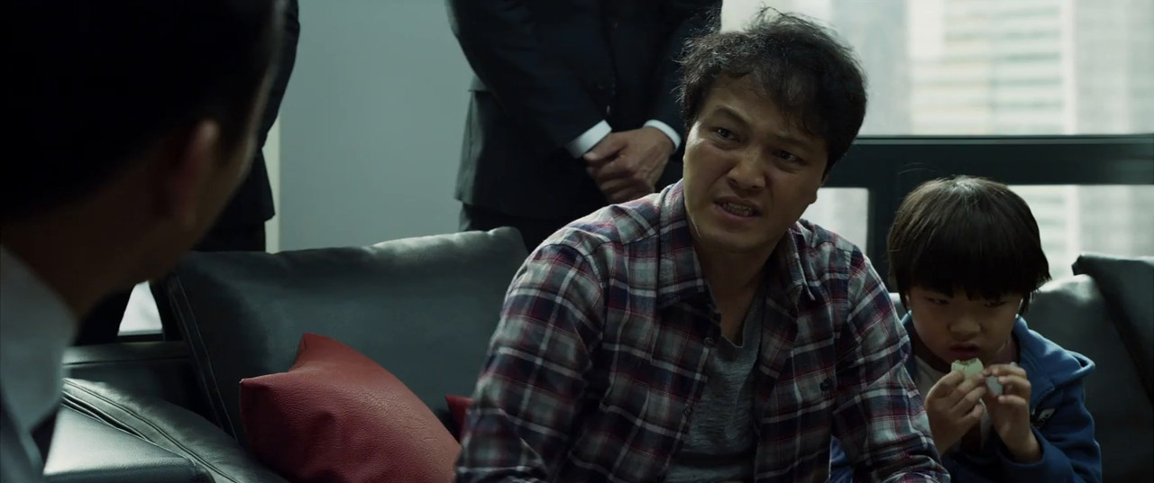 Veteran 2015 BluRay [Hindi + Tamil + English + Korean] 480p 720p ESub Screenshot