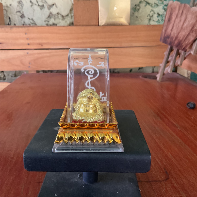 854AA01F F10E 4817 B5C8 A99329828E6B