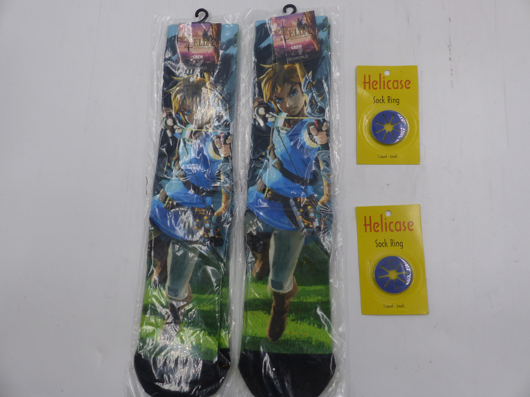 LOT OF 2 BIO WORLD X001H3X4ZN BREATH OF THE WILD SOCK SIZE 10-13 WITH SOCK RING