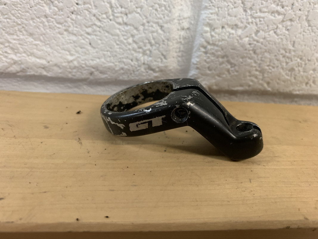 9018E122-2D16-45E2-97E9-1EFFE5177095