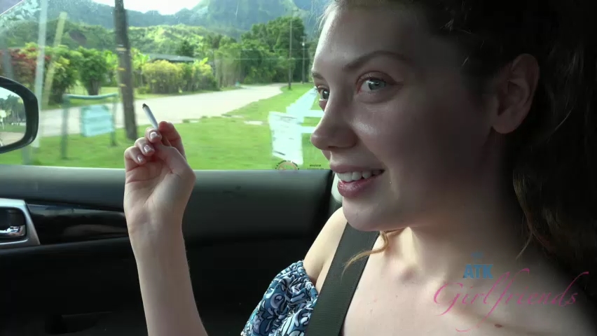 EKoshka - ATKG!rlfr13nd$ - 103017 SD.mp4_snapshot_00.20.39.204