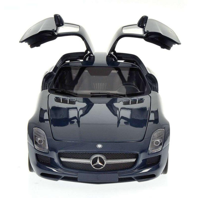 1:18 Minichamps Mercedes-Benz SLS AMG