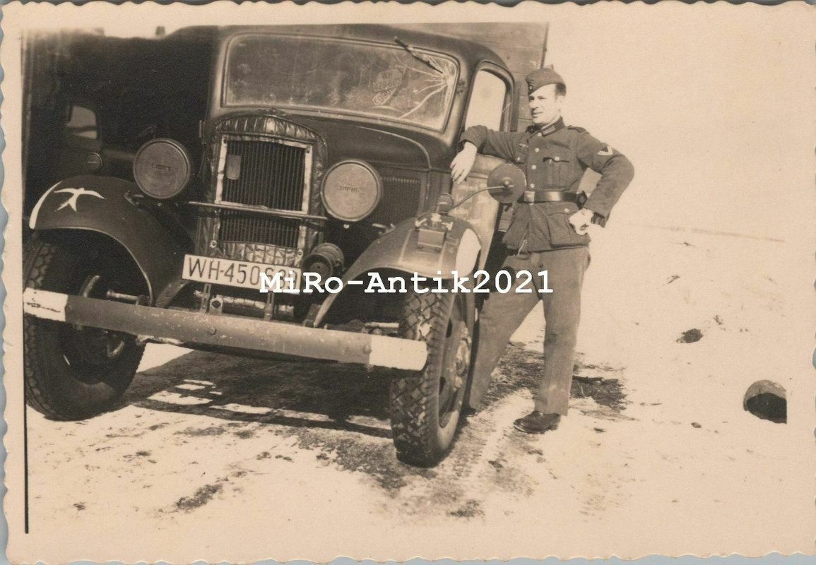 Foto, Wk2, Lkw mit Maling auf dem Kotflügel in Russland.