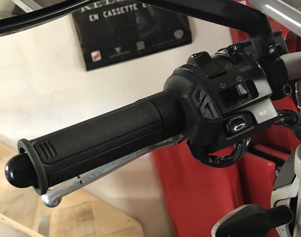 1F90C56F-EF75-451F-B222-433B4CBC428A