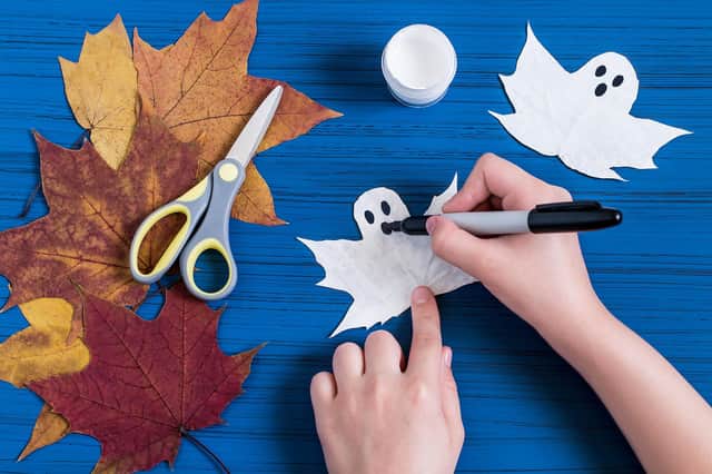 Simple Halloween crafts made from paper