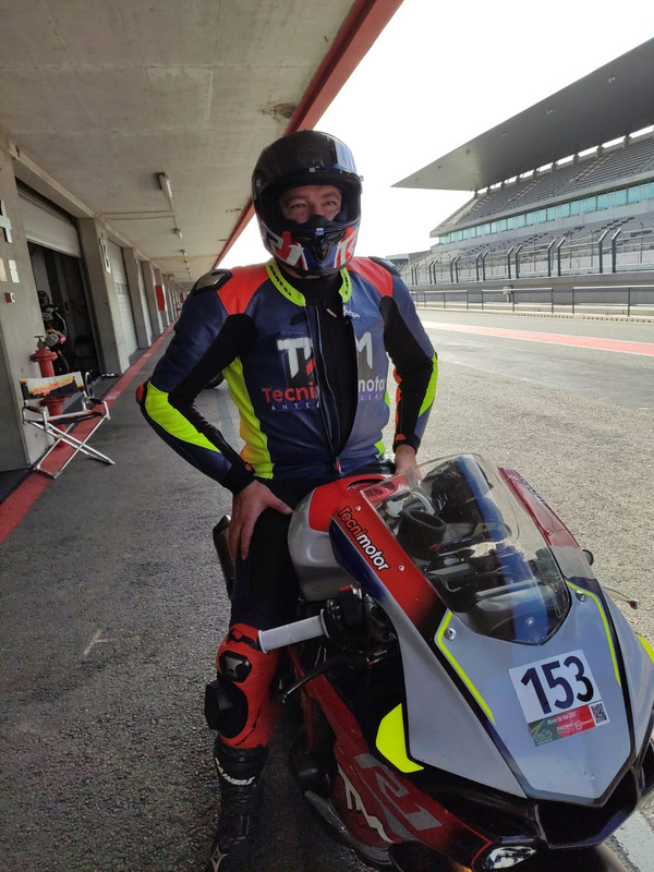 73E194B5-0776-4E27-B73F-84C2F6980913