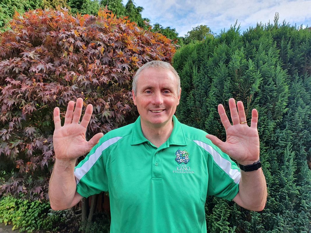 949414B9-2AE3-4352-9051-91185F030836