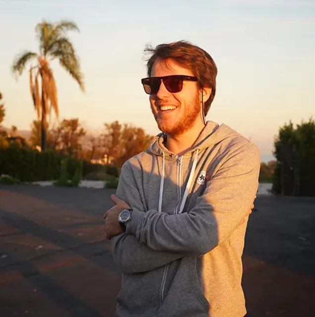 ENTREVISTA A MIGUEL FAUS: GUIONISTA Y DIRECTOR DE LA PELÍCULA “CALLADITA”