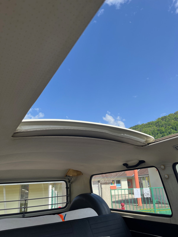 [Image: VW-Combi-T2-TO-2025-05-03-1.jpg]