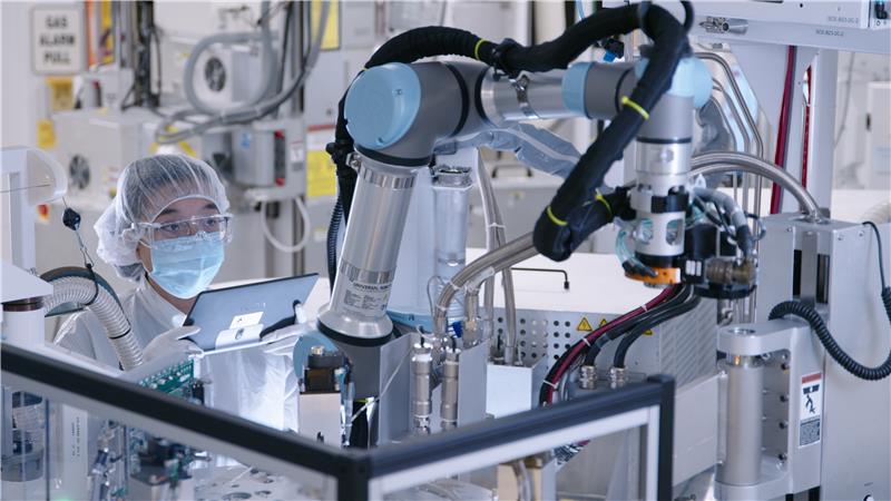 Lam Research 科林研發率先推出半導體業界首款用於晶圓製造設備維護優化的協作機器人