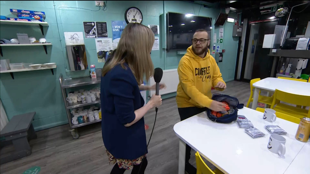 12.08 - 18.00.00 - ITV News Granada Reports. All the latest news, spo....ts_snapshot_17.50.341