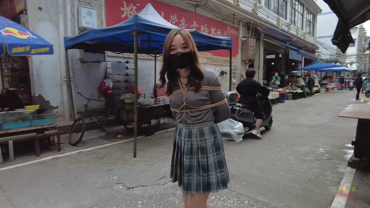 晓鹿原创 菜市场的激情.mp4_20230510_194155.590