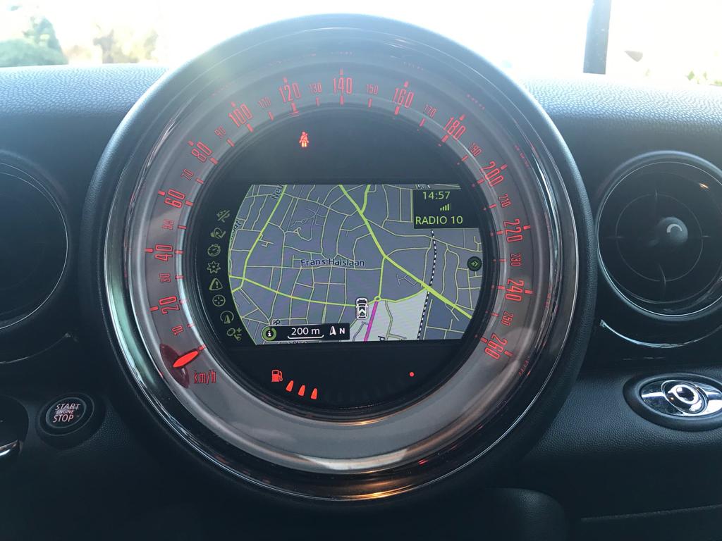 B60CB993-CFD2-406B-9B84-F08CC18639C2