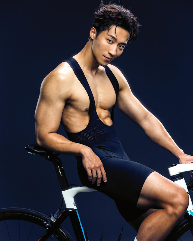 Photo shared by 卞慶華 on September 01, 2023 tagging @timothy_figure, and @cyclingfabro.