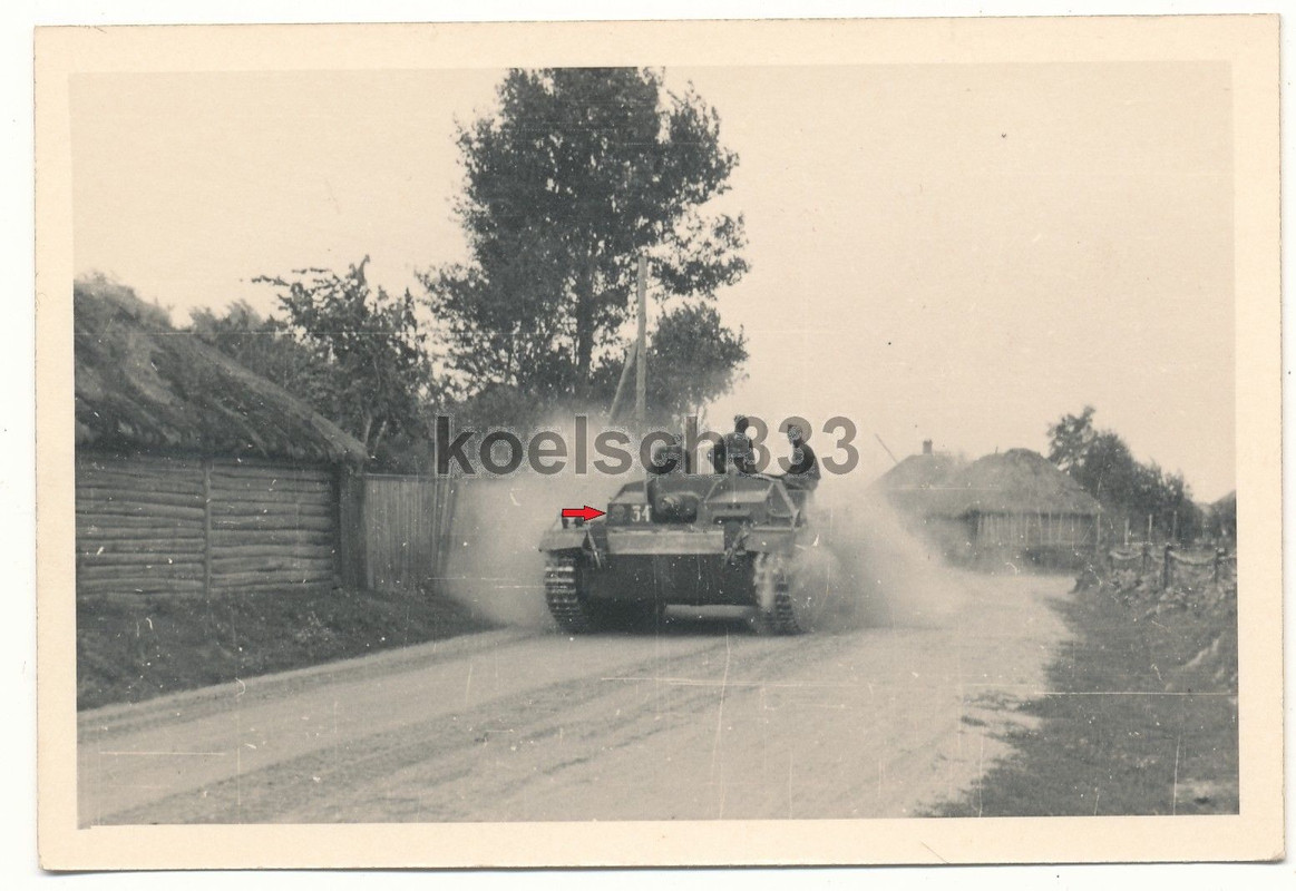 Foto Sturmgeschütz Panzer mit Kennung StuG Abt. 192 Großdeutschl