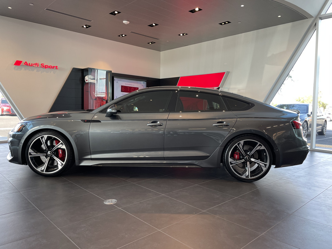 E392EEE0-EF2B-42A5-8407-480170F6C839