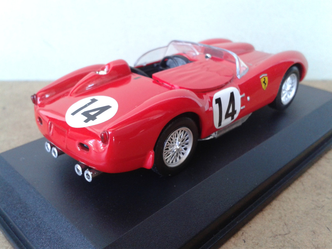 1958 Ferrari 250 Testa Rossa 58, Scuderia Ferrari, 1º 24 H Le Ma