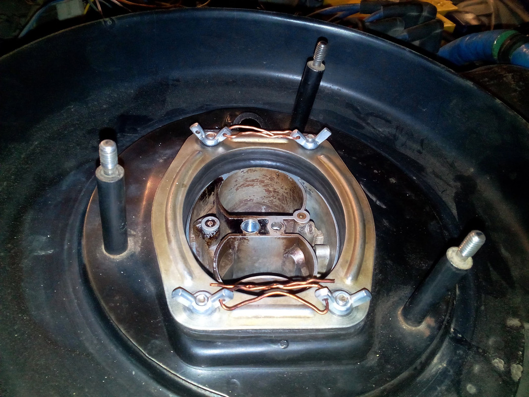 крепеж кастрюли