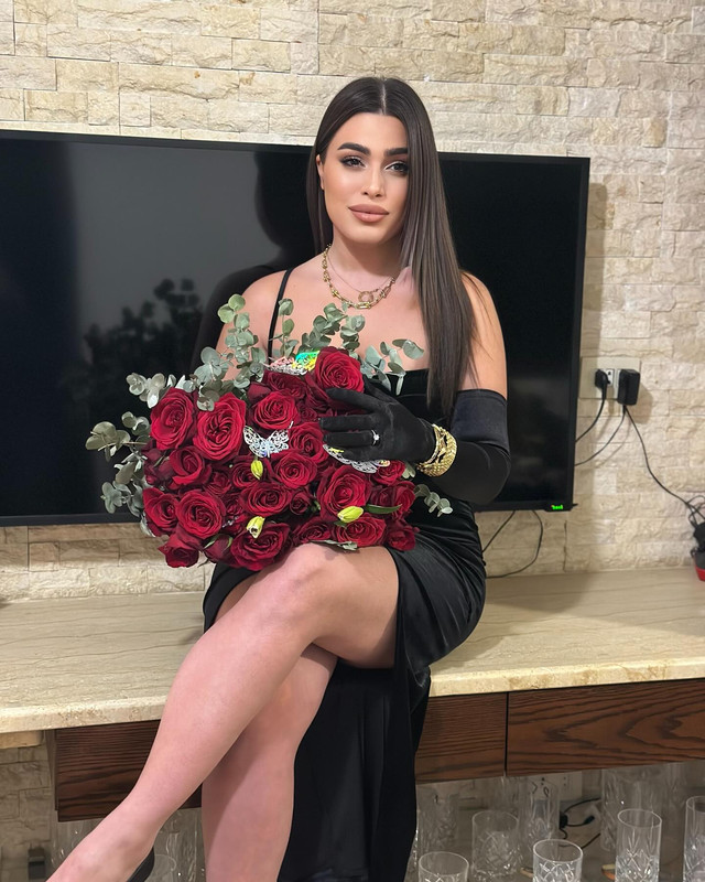 صور إليسا أندونيان مثيرة 2025 | إليسا أندونيان فضيحة - مشاهد نار 2026!  Elissaandonian-1756230355615