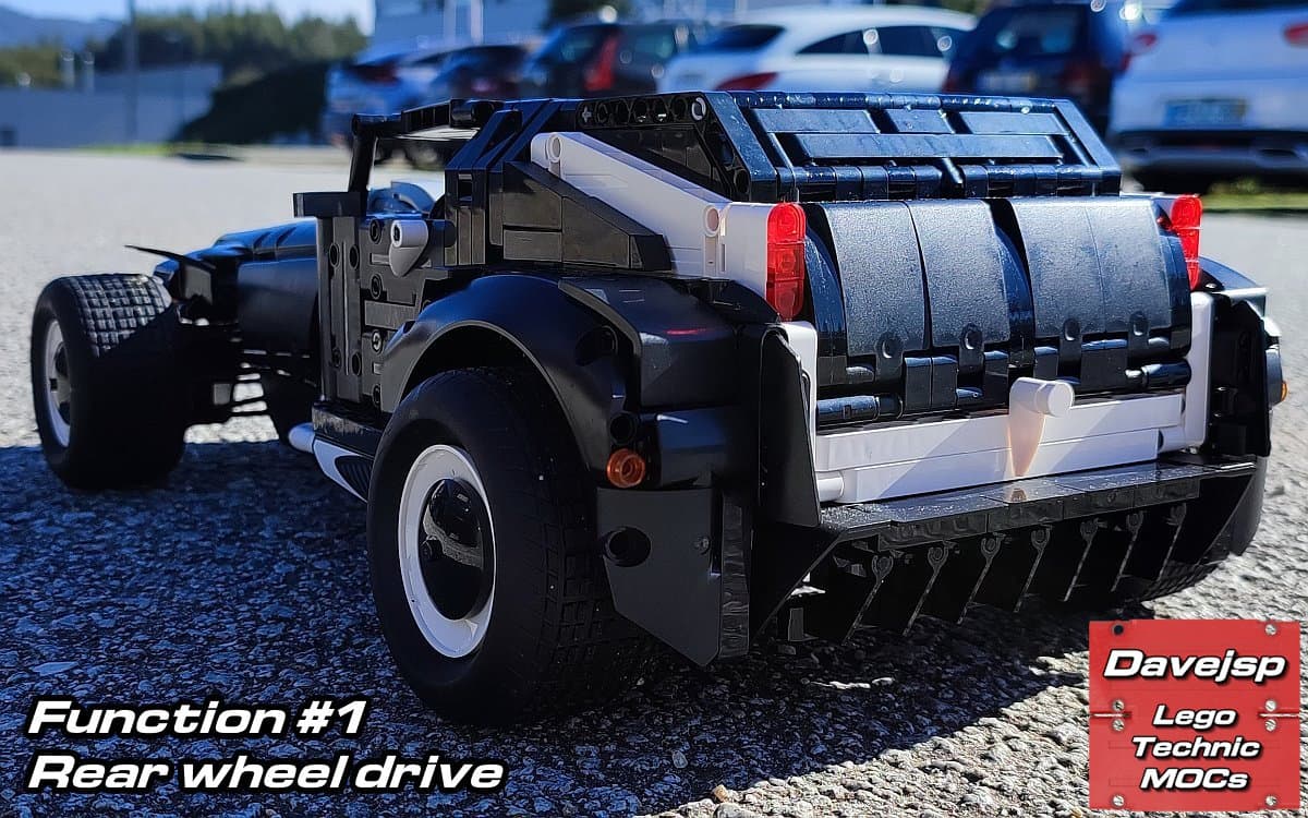 Lego Technic Black Roadster motorized with Power Functions