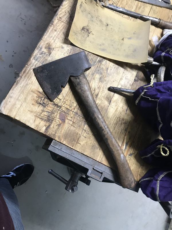 EFDA0049-D1C7-4E40-94B7-B5243CF135AE