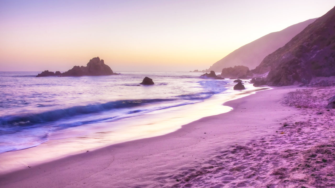 Menikmati Pesona Alam Tersembunyi Pantai Pfeiffer Beach di California