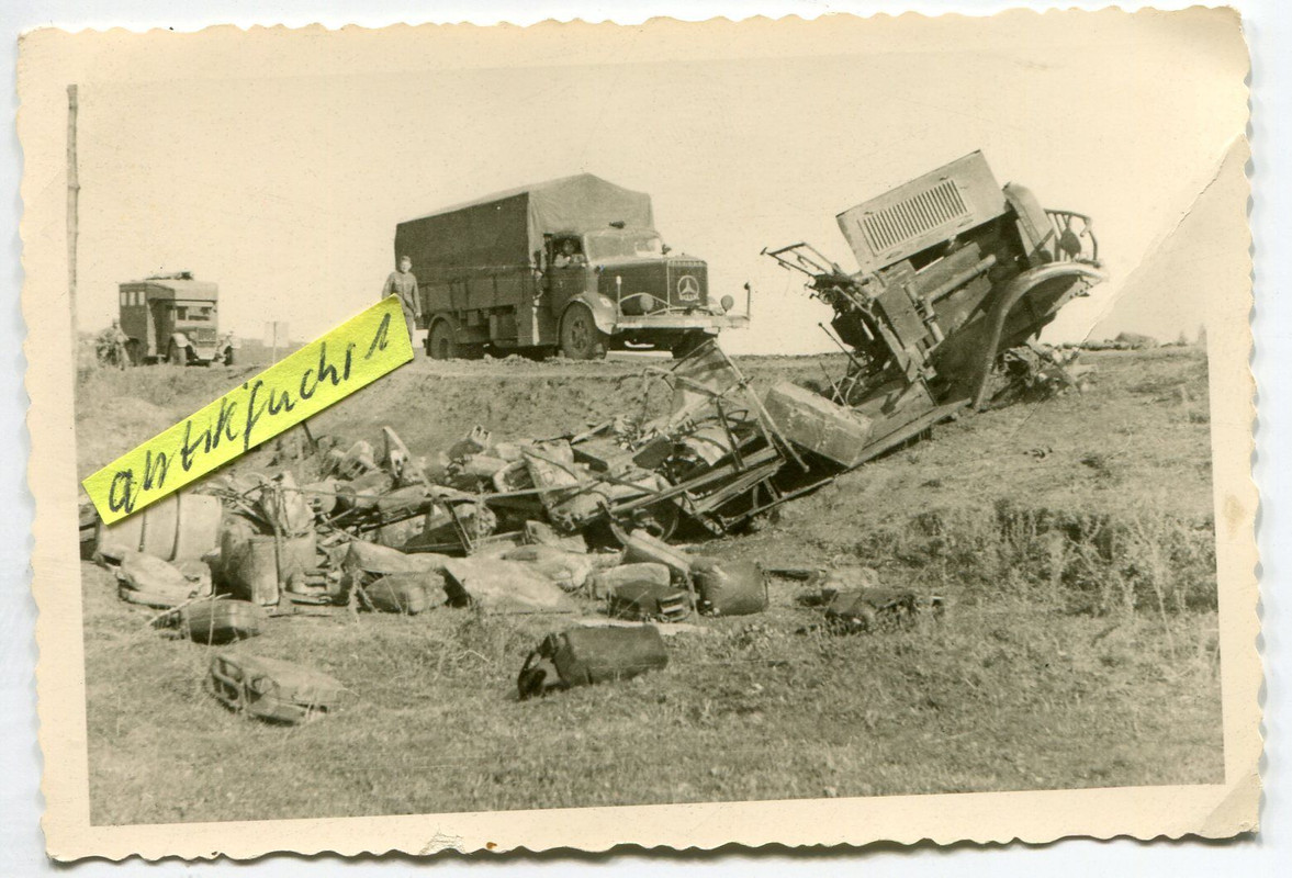 Militär LKW Mercedes , LKW und zerschossener LKW
