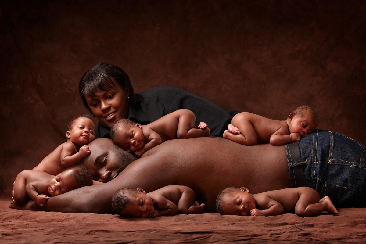 [Image: Sextuplets-1.jpg]