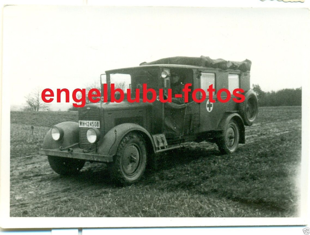 FOTO - FAHRZEUG - SANITÄTSWAGEN - WH-124508 - SU