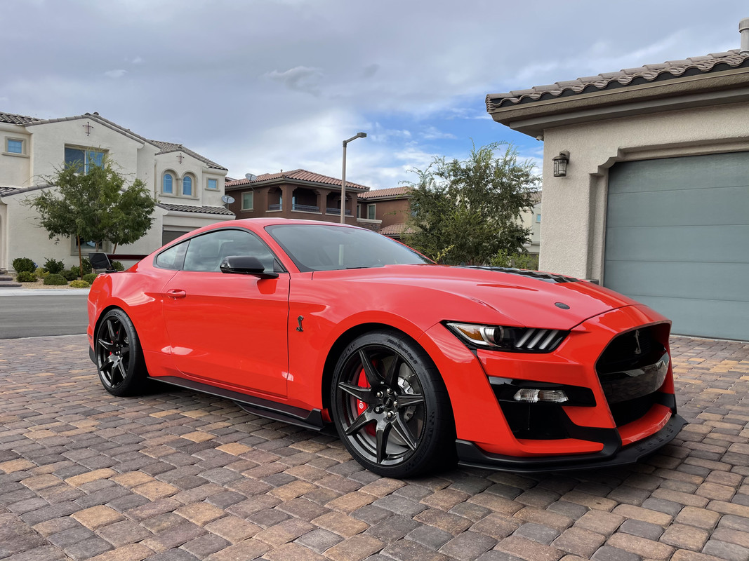 8C0A821F-0C52-4219-94D3-6C710930714F