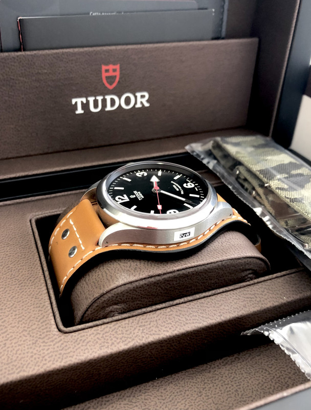 F1292882-E097-40B1-87EA-E40472F7F994