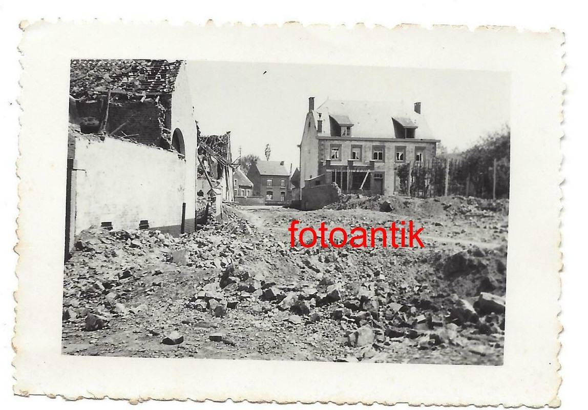 Belgien zerstörtes belgisches Dorf Combat zerstörte Häuser Kampf
