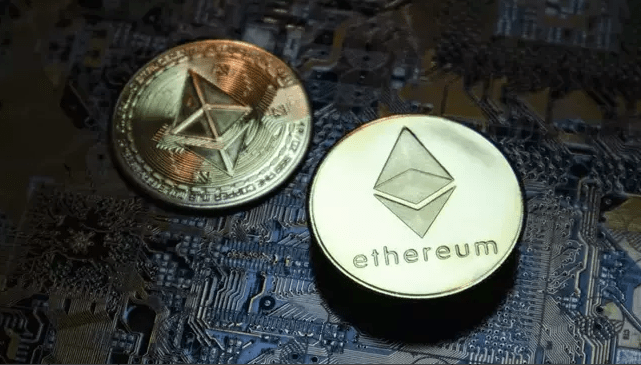 guide В США отмечается отток средств из спот-ETF на Эфириум. Чем это может обернуться для крипторынка?