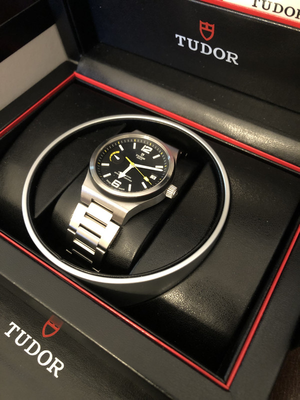 EE6AC5E7-3C82-47B9-B881-58E84D53F5DA