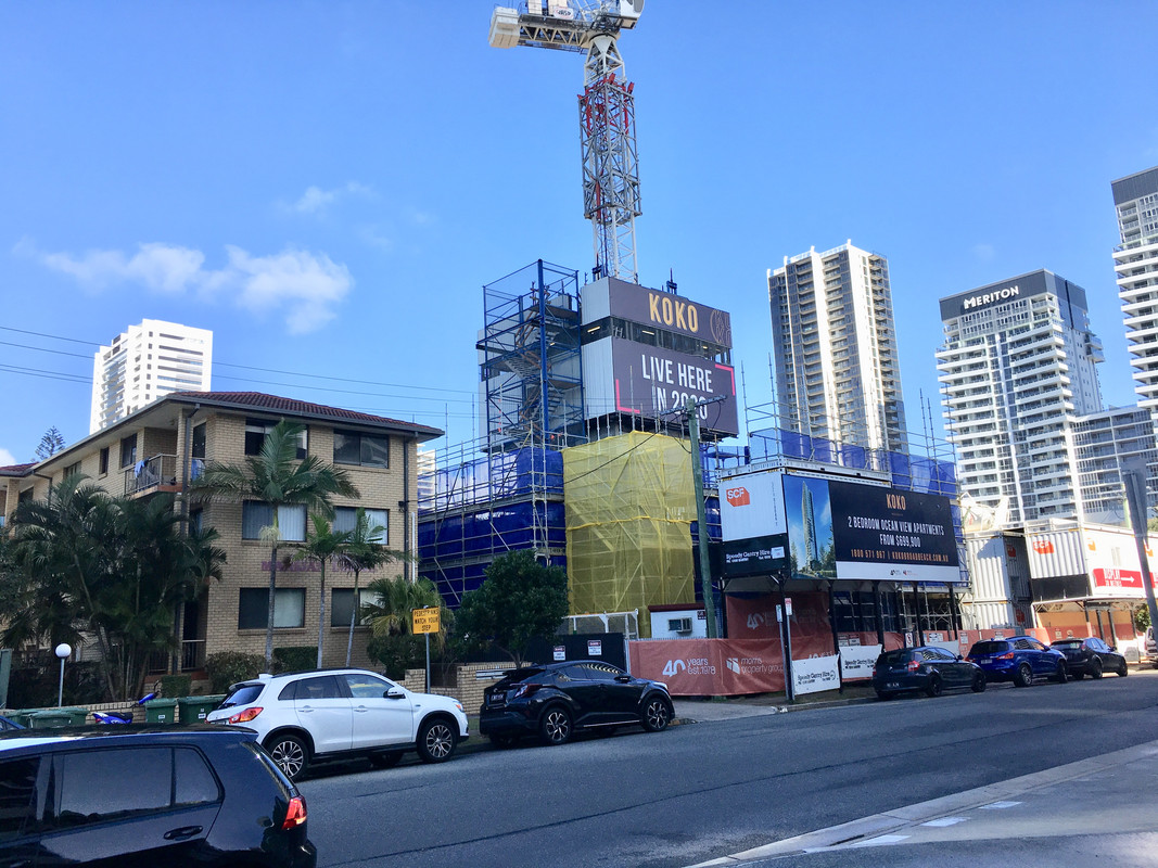 19AEE4DF-6320-49D6-A186-95CA72389C2B