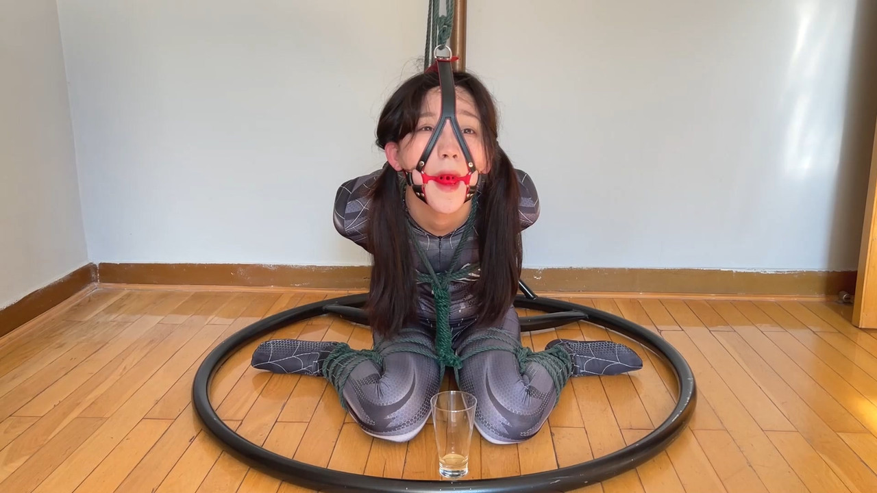 玩奴原创 美少女蜘蛛侠欣妍.mp4_20220123_130431.793