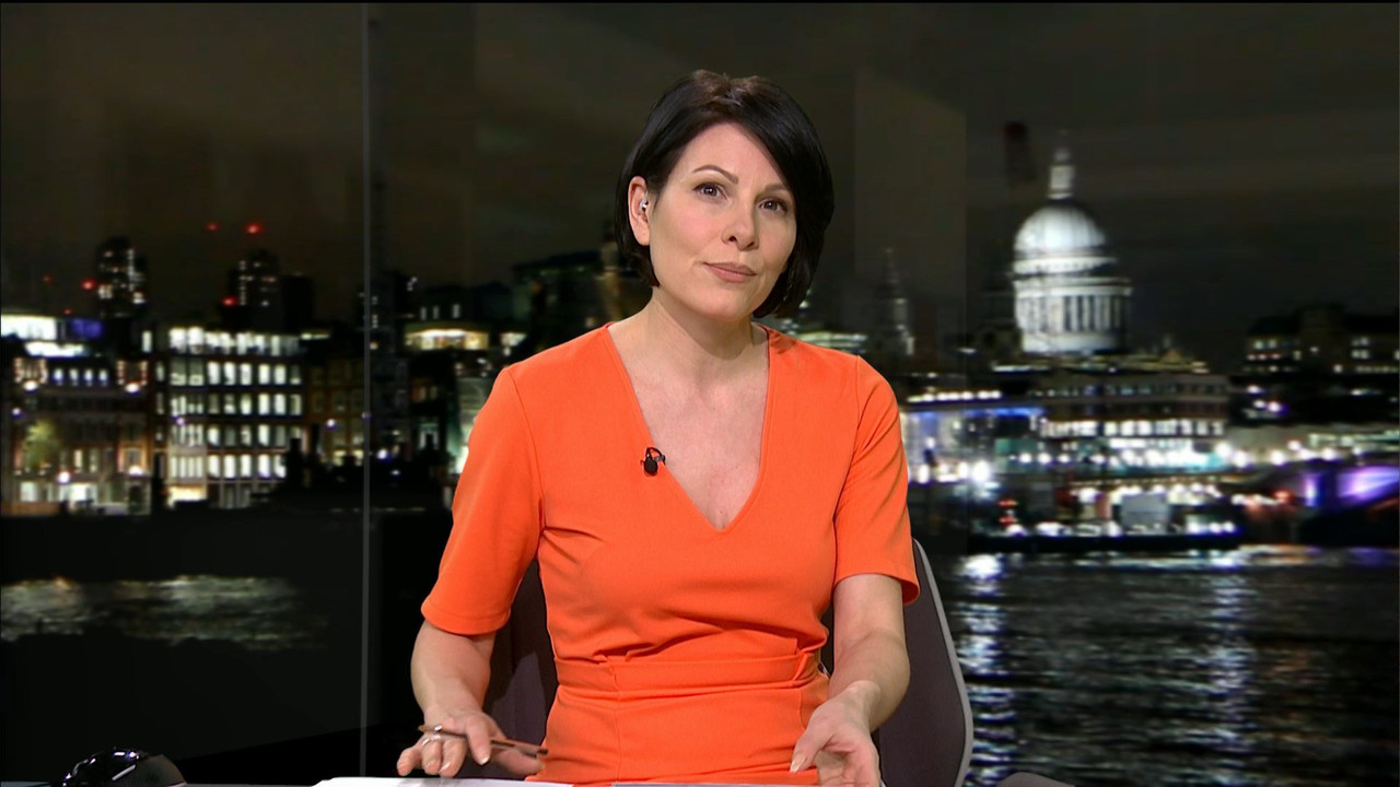 ITV News London_20190207_2225.ts_snapshot_13.25_[2019.02.08_15.4