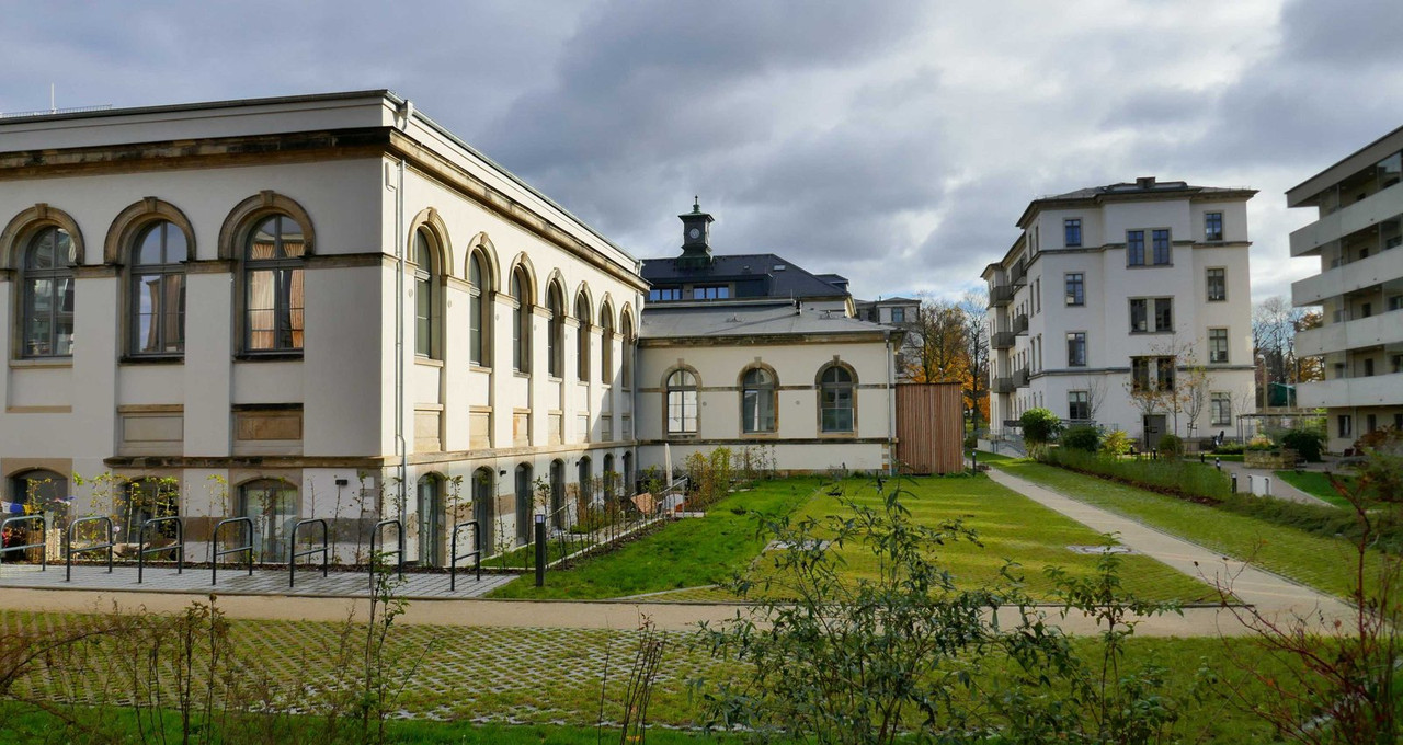 Bild: https://i.postimg.cc/sf79NHLh/P1240699.jpg