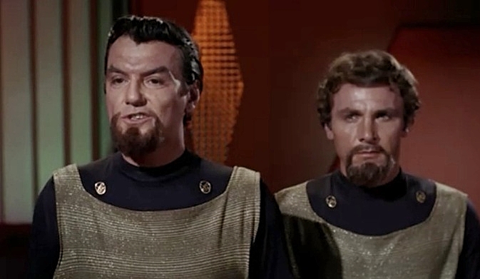 PRETTY-MAIDS-ALL-IN-ROW-TROUBLE-WITH-TRIBBLES-CAMPBELL-2A-FOTOR.jpg