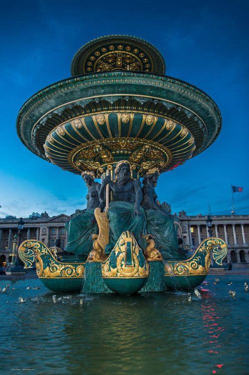 turquoisefountain.jpg