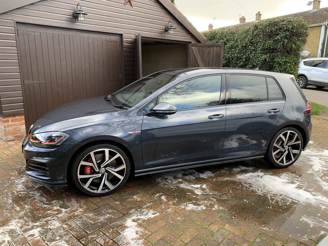 BC7E0BBC-B8D4-4BEC-B767-2D78FDF856BE