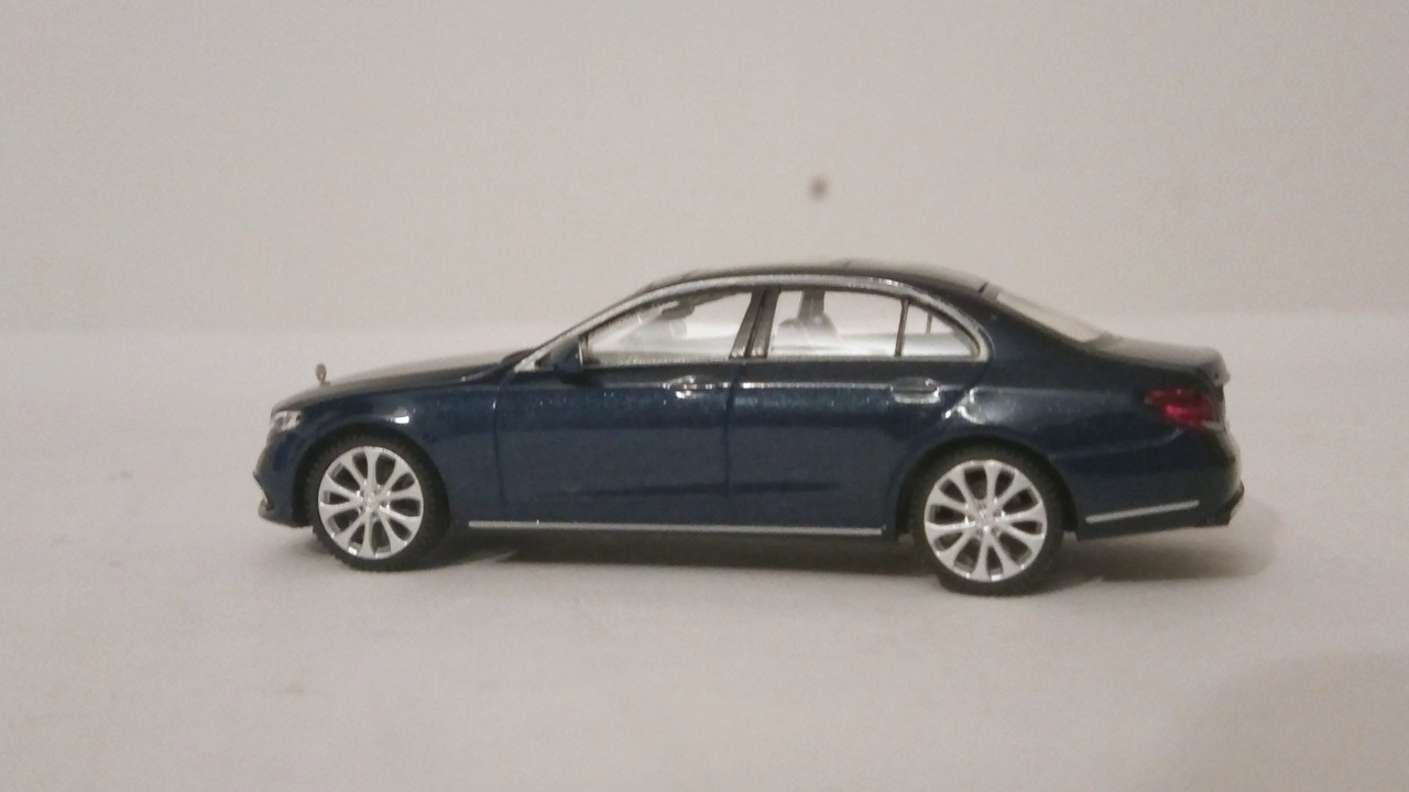 Mach (8905)