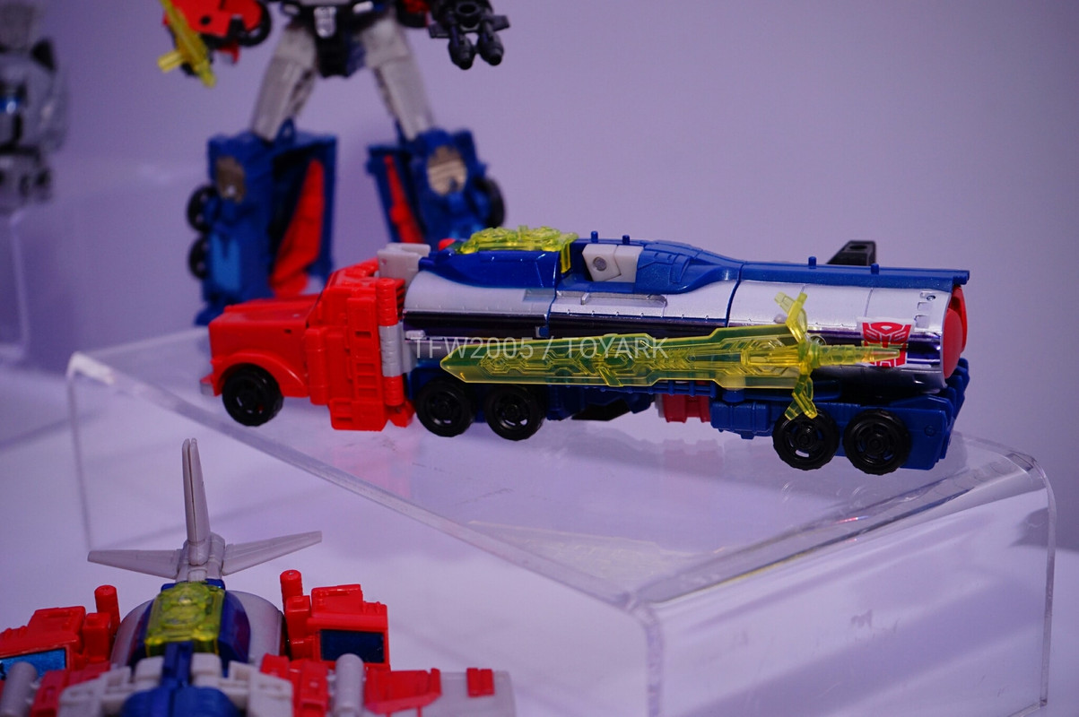 NYCC2016-Titans-Return-043