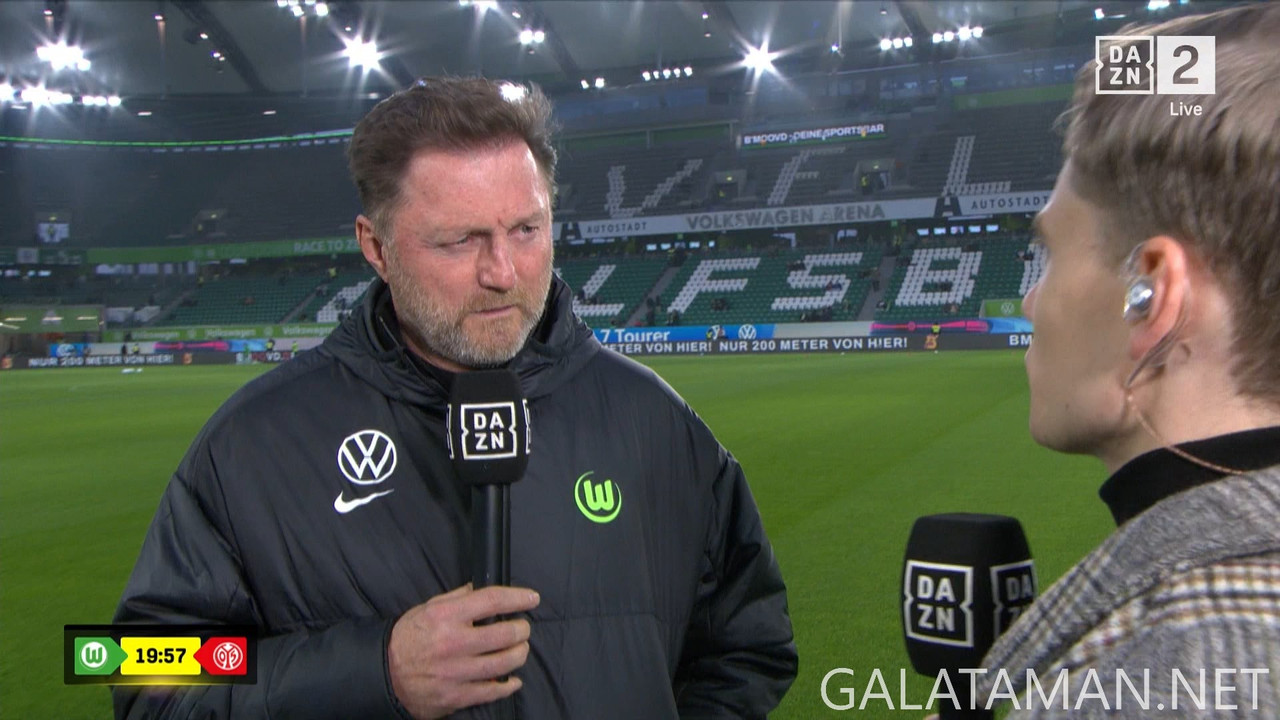 [Image: 12-08-14-25-01-DAZN-2-FHD-Wolfsburg-vs-F...00-938.jpg]