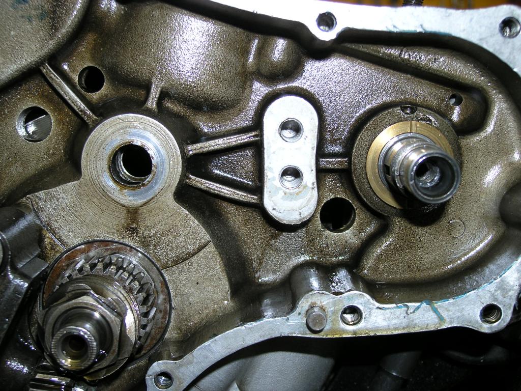 Cam chain tensioner