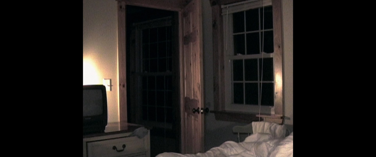 Shelby Oaks 2024 i TALi AN MD 1080p Blu Ray x264 BADGUY mkv snapshot 00 02 33 612