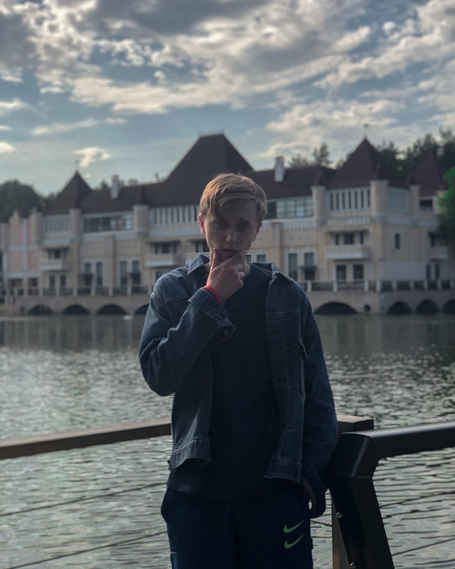 75DA8995-50AB-4C61-AF6B-D36202A8CE59